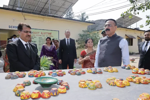 Justice Sujit Narayan Prasad celebrates Diwali with children of Ranchi Observation Home